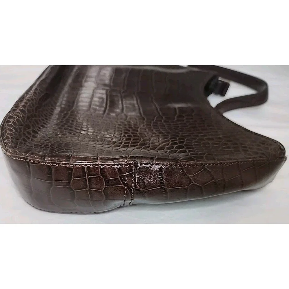 Casual Corner Leather Handbag Purse Crocodile Design Brown w/ Silver Hardware
